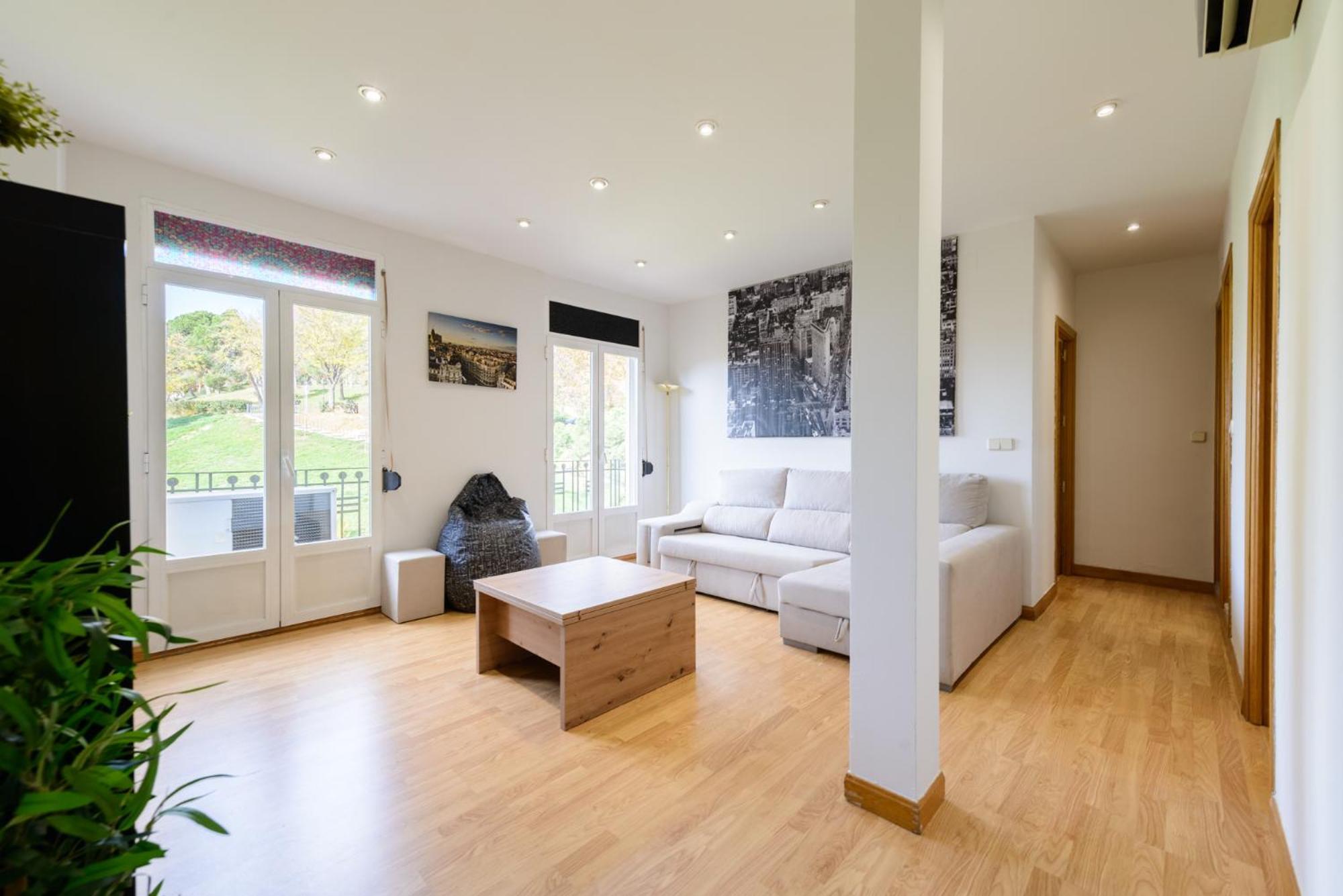 Ferienwohnung Amplio Piso En Madrid Centro Con Vistas Al Templo De Debod Exterior foto