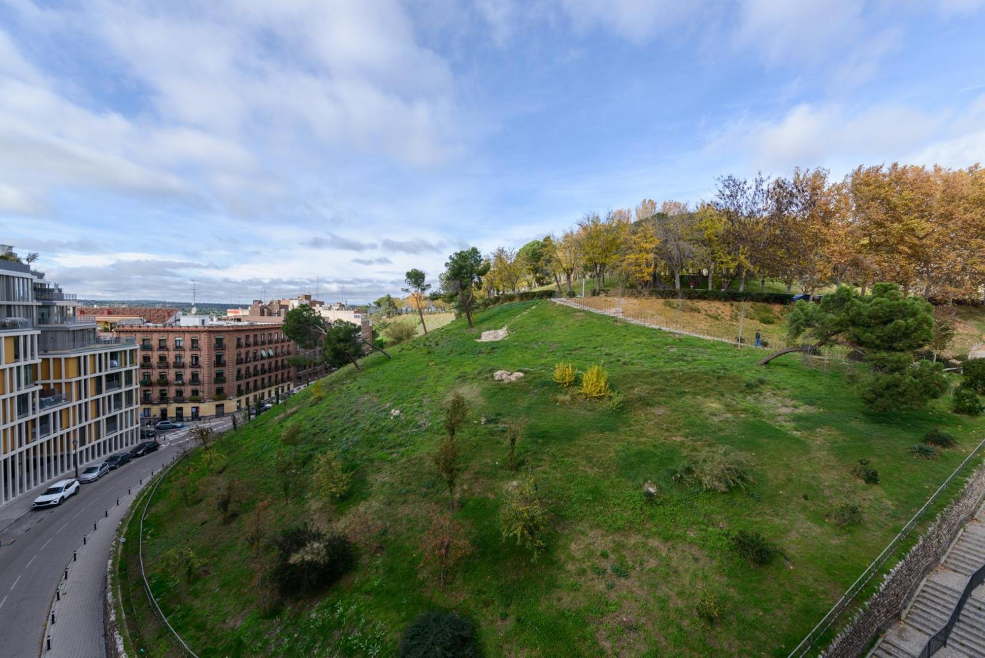 Ferienwohnung Amplio Piso En Madrid Centro Con Vistas Al Templo De Debod Exterior foto