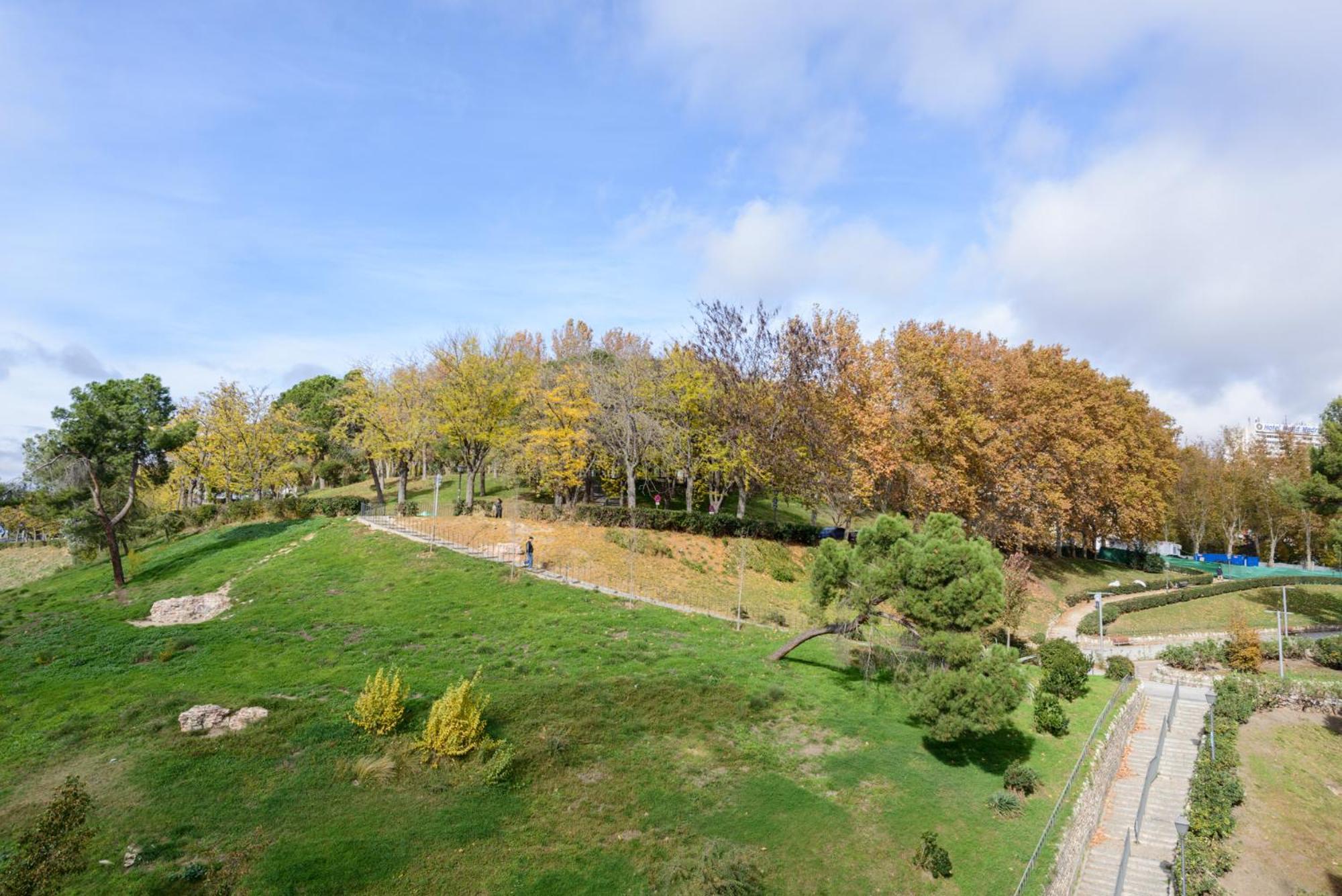 Ferienwohnung Amplio Piso En Madrid Centro Con Vistas Al Templo De Debod Exterior foto
