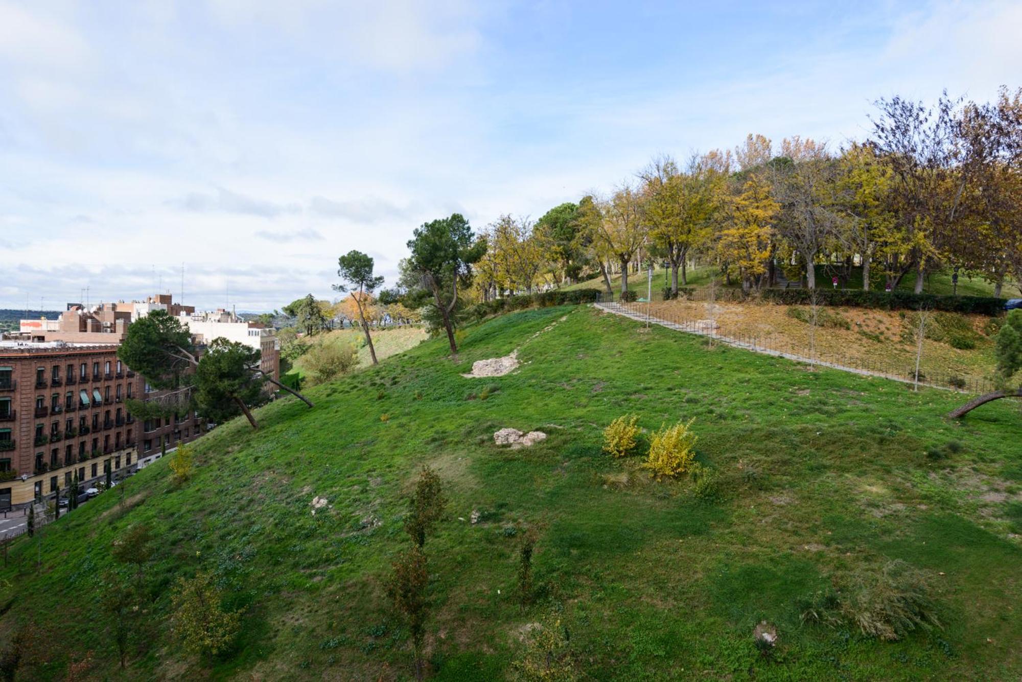 Ferienwohnung Amplio Piso En Madrid Centro Con Vistas Al Templo De Debod Exterior foto