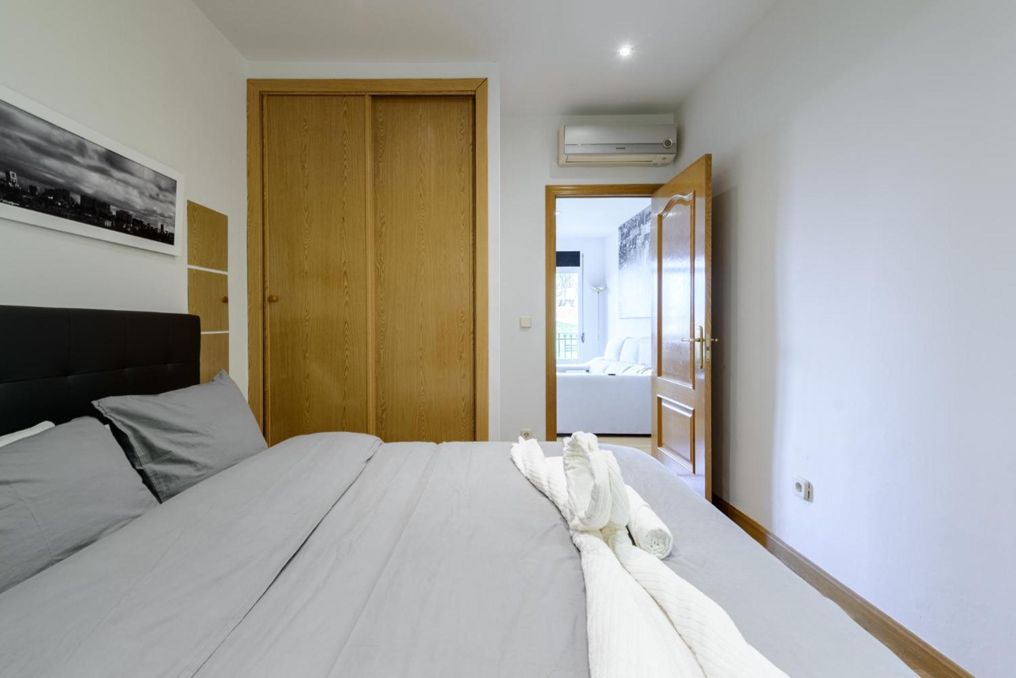 Ferienwohnung Amplio Piso En Madrid Centro Con Vistas Al Templo De Debod Exterior foto